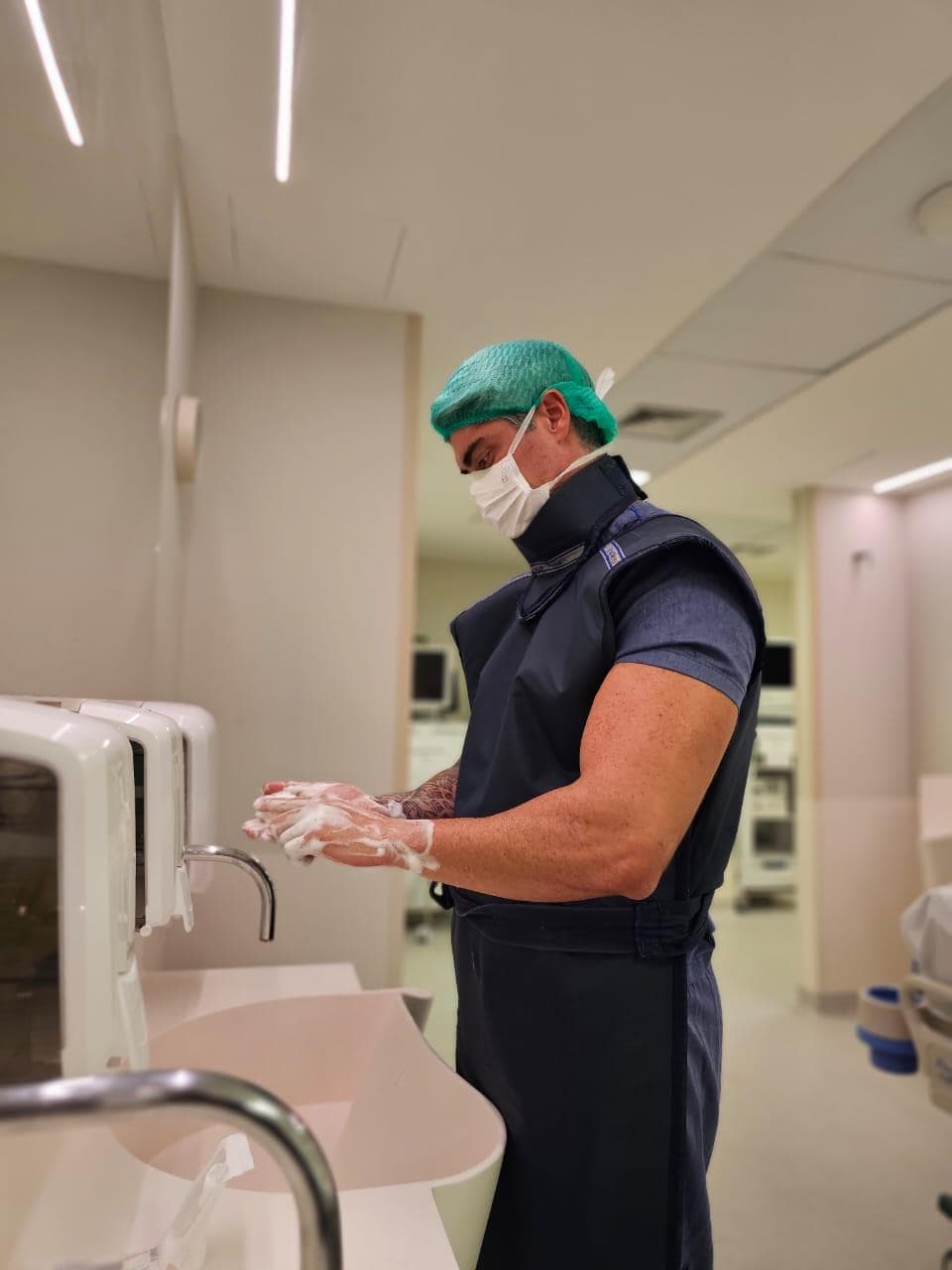 Dr. George Tavares no pré-operatório